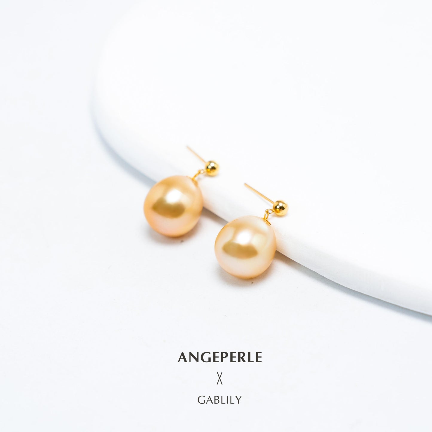 Drop Shape South Sea Golden Pearl Earrings articulated: 10-11mm Seawater 18K Gold (TSJCY962)