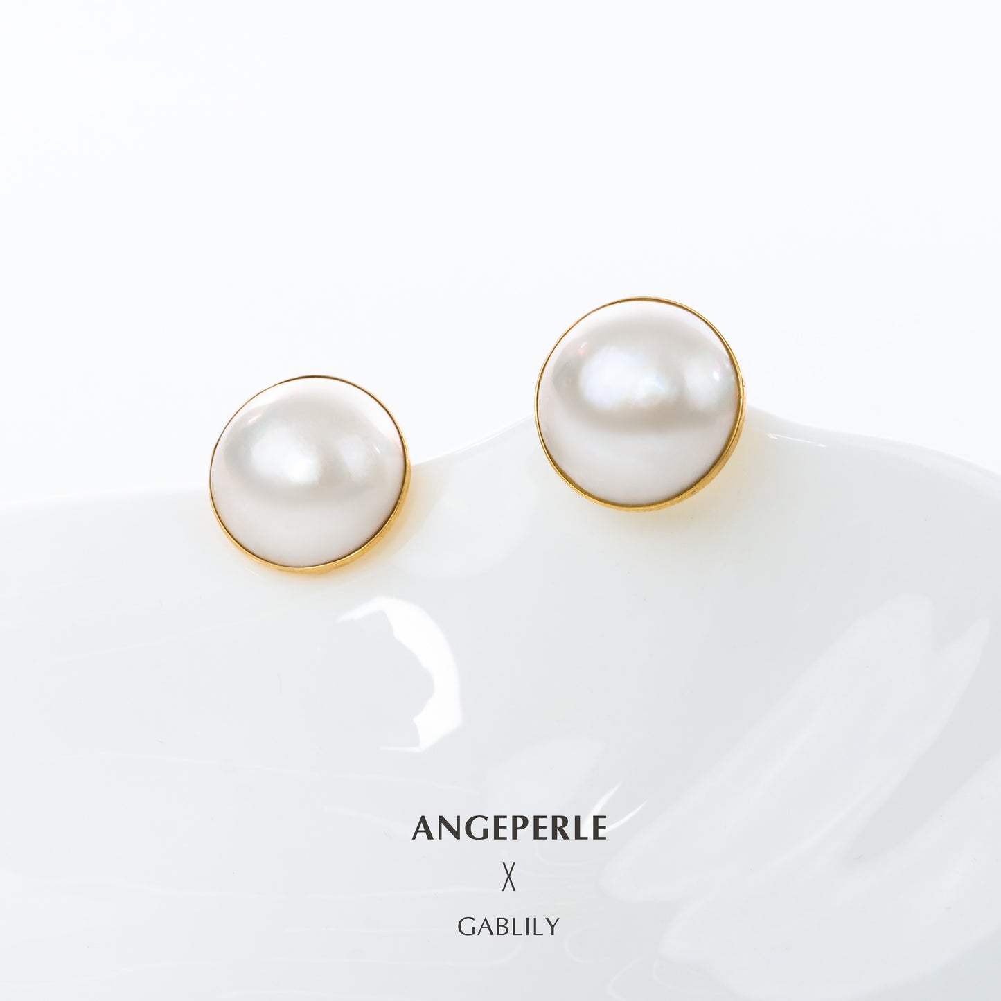 15-16mm White Cultured South Sea Mabe Pearl 18K Gold Stud Earrings by ANGEPERLE