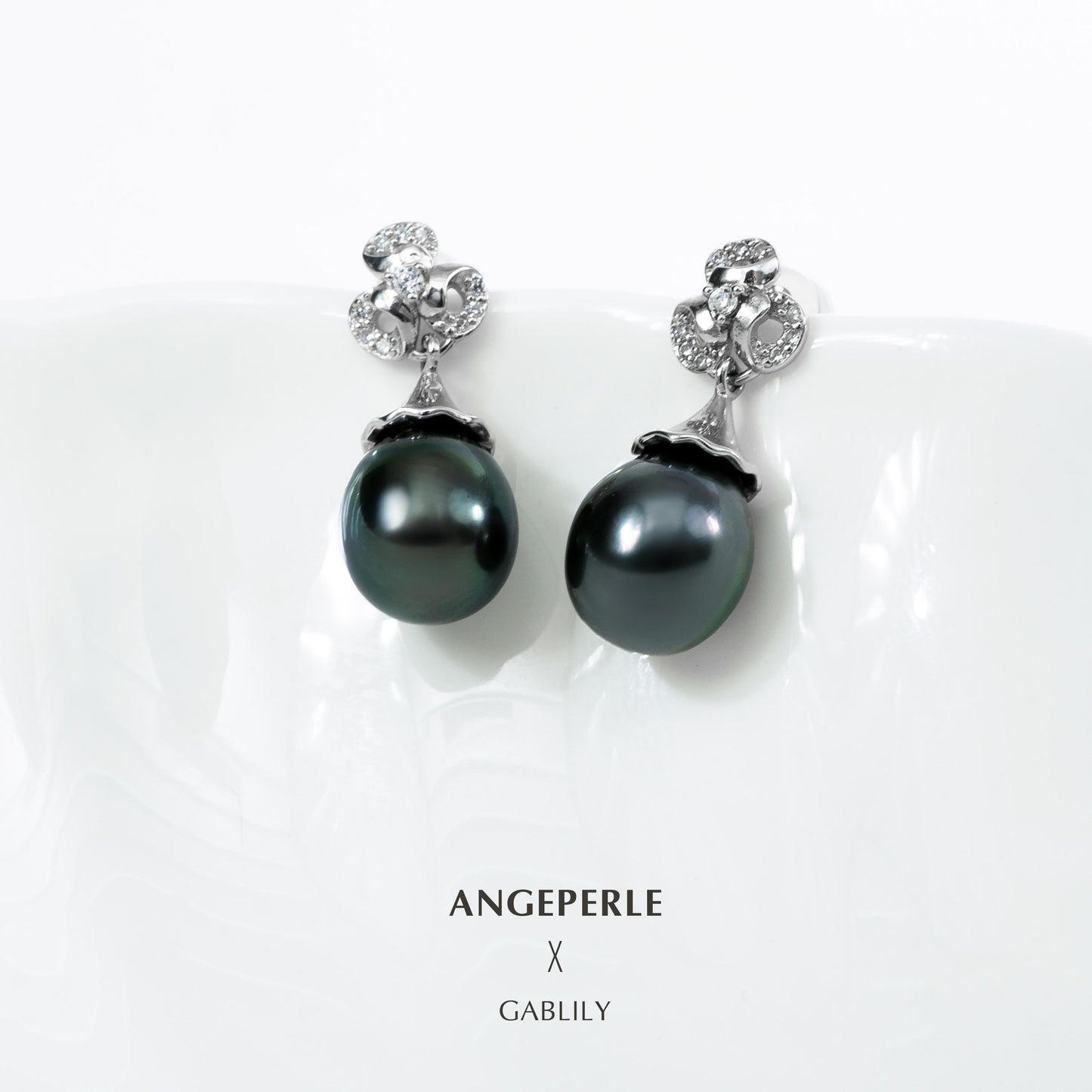 Fruit of Summer Tahitian Water Drop Type Pearl Earrings：9-10mm Seawater S925 Silver (TSJCY255)